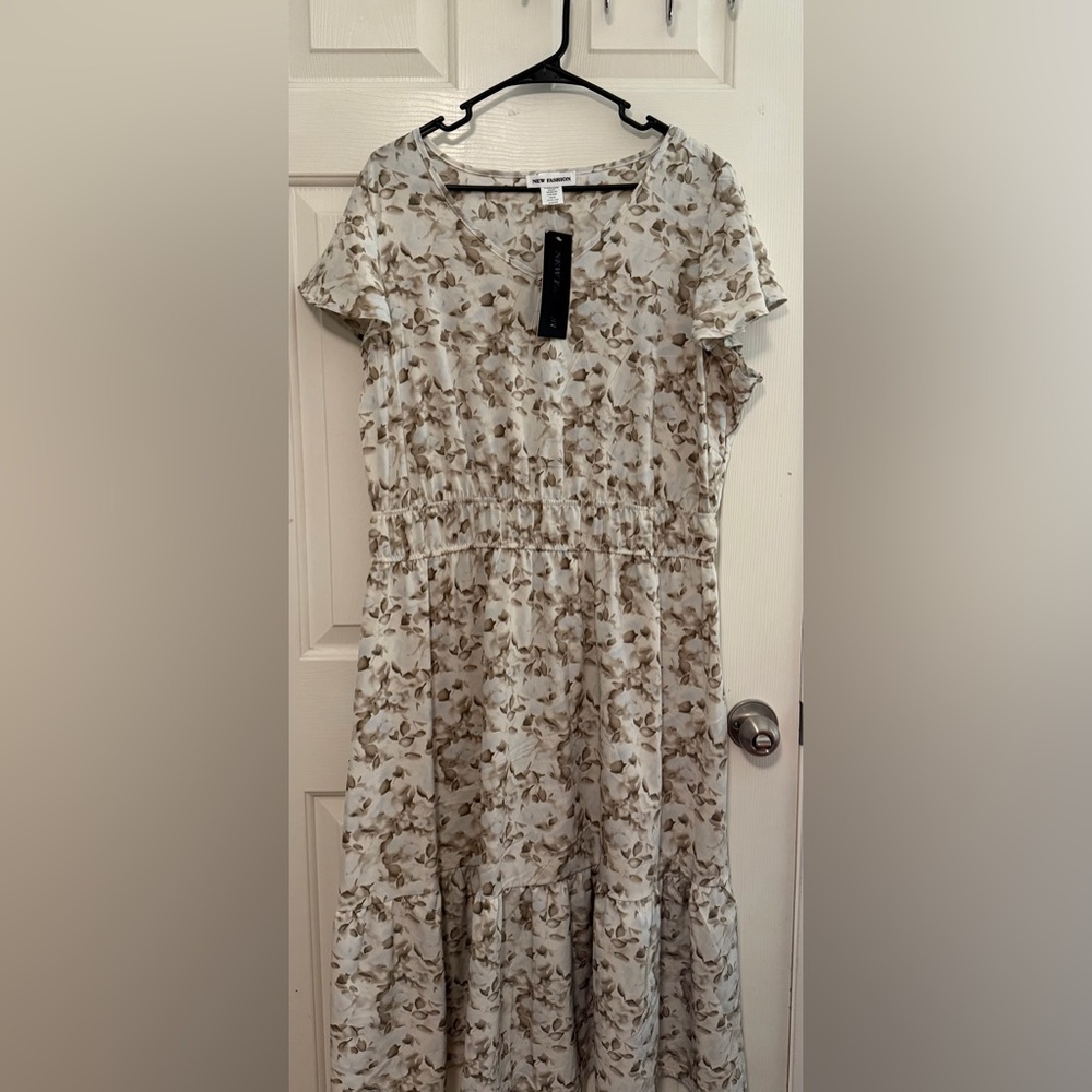 Floral Casual Dress in Cream and Brown